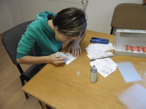 2013_Mikulásváró_kézműves_foglalkozás (19)