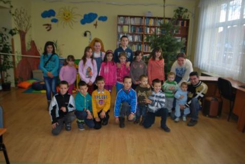 2013_12_07_cigánd_mikulás napi játszóház (29)