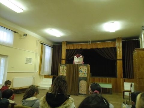 2013.12.15. babszinhaz_Dámóc4