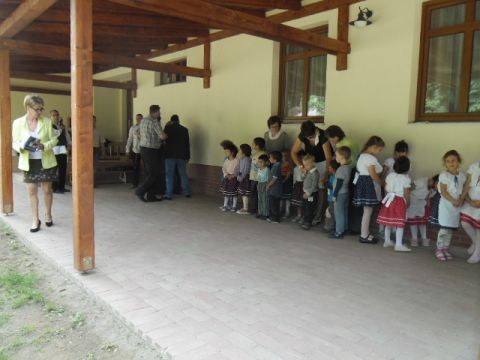 2013pácin (13)_Táncház az óvodában6