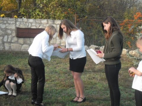 okt. 23-i megemlékezés 2013.10.23_Kisrozvagy04