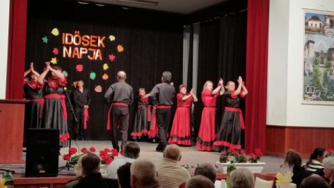 Karcsa_2014_10_01_időseknapja (22)