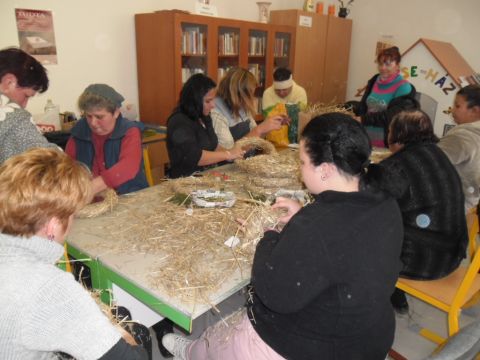 2014.11.21.Alsóberecki koszorú kész (1)