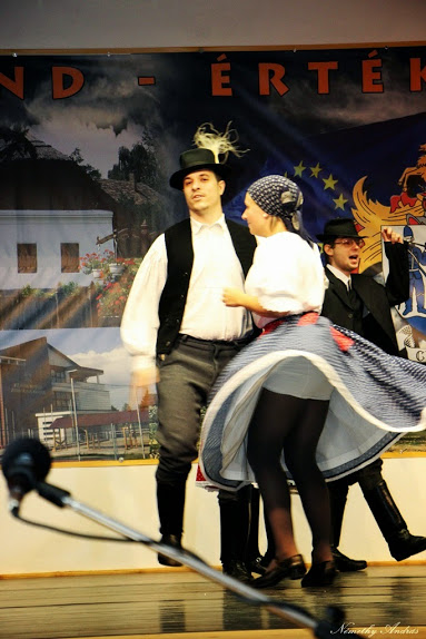 611 (10 of 28)