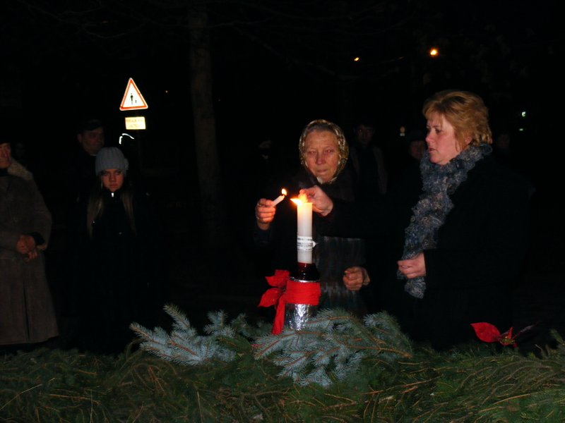 A HARMADIK LÁNG