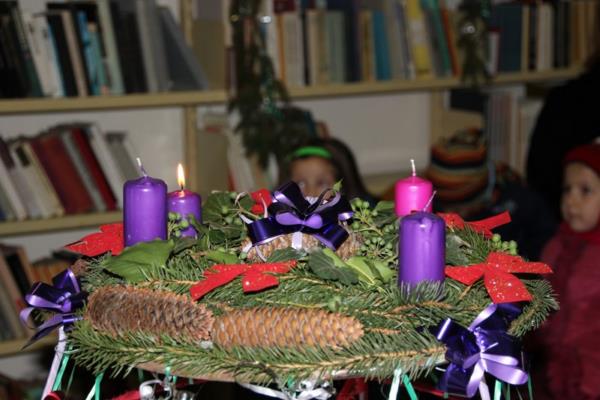 Meggyújtották az első Adventi gyertyalángot Zemplénagárdon