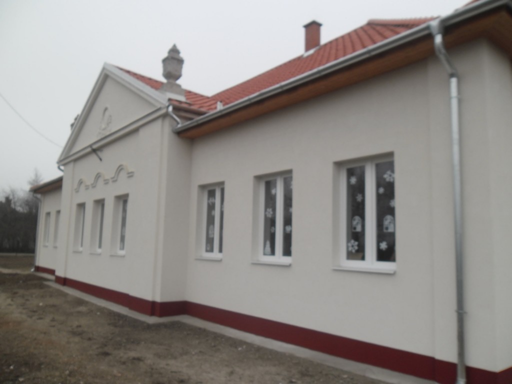 Tiszakarádon is megnyílt a biztos kezdet ház