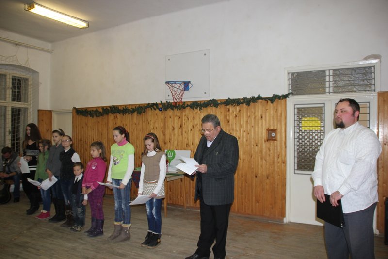 A harmadik gyertyagyújtással folytatódót az Adventi programsorozat Zemplénagárdon