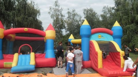 lacacseke_2013_augusztus_27_jatszohaz  (27)