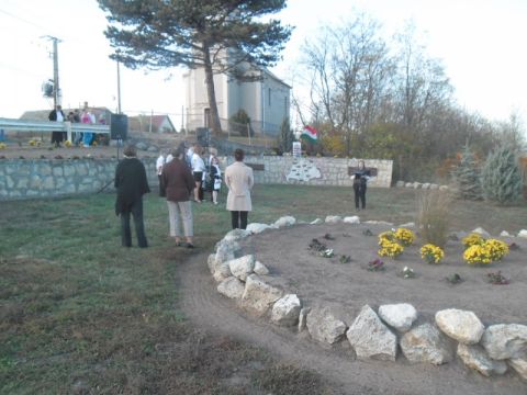 2013. október 23._kisrozvagy_október 23-i ünnepség 12