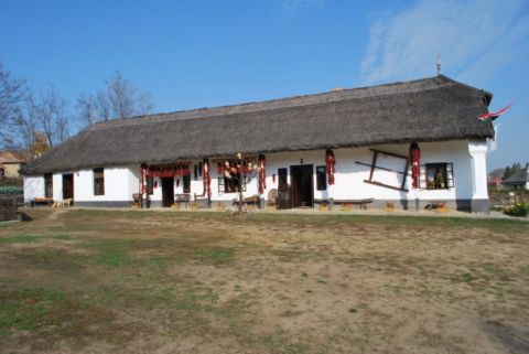 2013_10_25_cigaand_múzeum (1)
