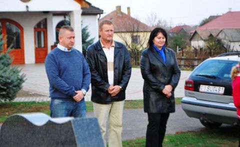 2013_10_29_cigánd_mindenszentek (37)