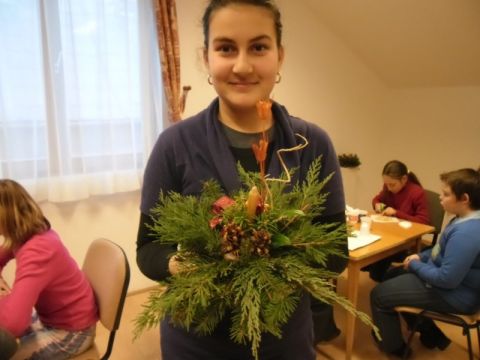 2013_Mikulásváró_kézműves_foglalkozás (28)