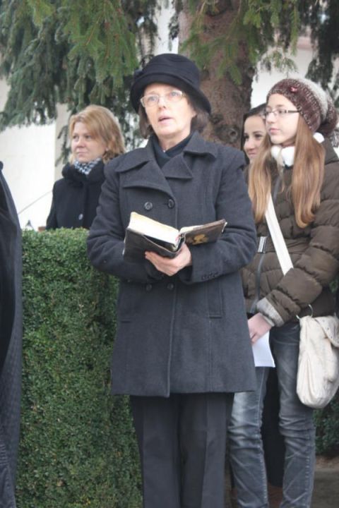 2013_12_01_cigánd_gyertyagyújtás 1 (16)