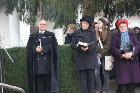 2013_12_01_cigánd_gyertyagyújtás 1 (17)