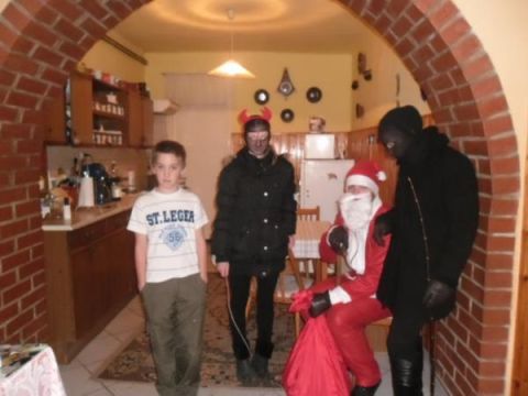 2013_12_05_kisrozvagy_mikulasnap (23)