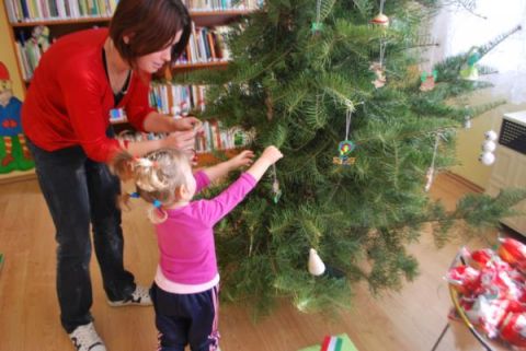 2013_12_07_cigánd_mikulás napi játszóház (163)