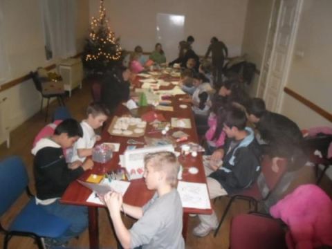 2013_12_17_kisrozvagy_adventi jatszohaz (11)