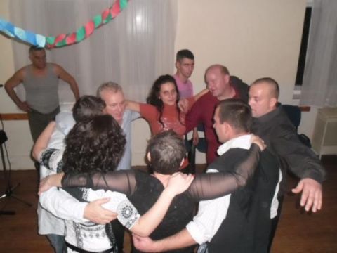 2013_12_21_kisrozvagy_jótékonysági batyus bál (37)