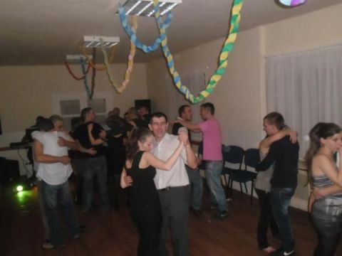 2013_12_21_kisrozvagy_jótékonysági batyus bál (61)