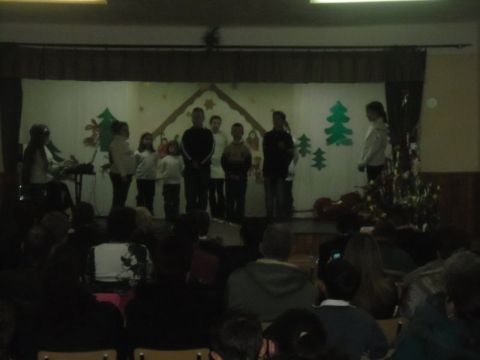 adventi_hangverseny_révleányvár_2013.12 (25)