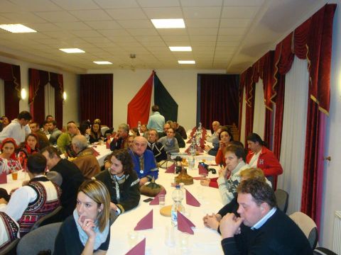 csangok_2013_dec_faluhaz (17)