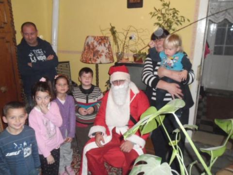 házhoz_járt_ a_mikulás_révleányvár_2013_12_06 (13)