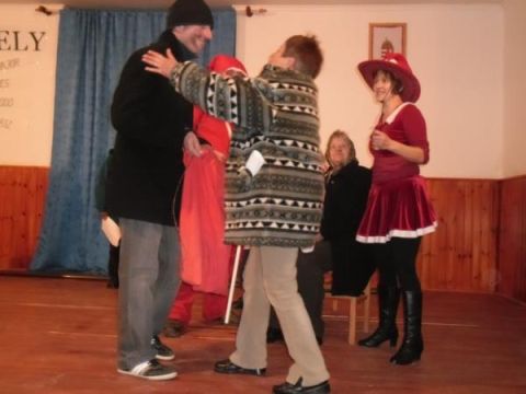 tiszacsermely_13_12_04_mikulas (18)