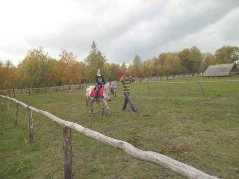 2013_10_18 kézműves_foglalkozás_képek_Karos11