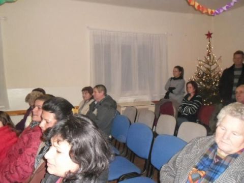 2013_12_21_ karácsonyi ünnepség_Kisrozvágy03