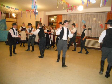 2014_02_08_cigánd_sarkantyús néptáncegyüttes_boly (4)