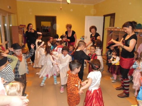 2014_pacin_farsang_ovi (1)