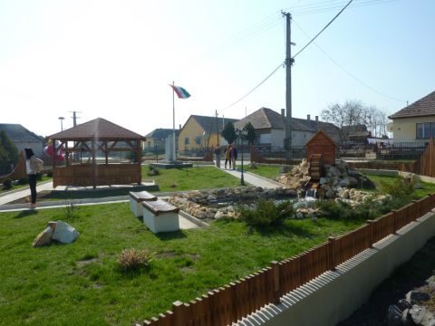 14.03.20._Nagyrozvagy_Park(3)
