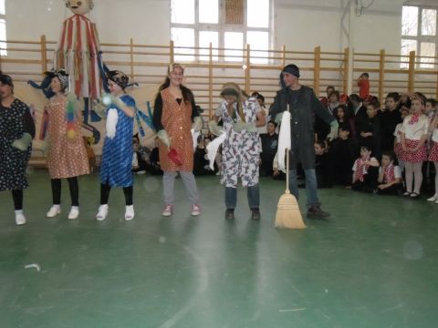 2014_farsang_az_iskolában_pacin (1)
