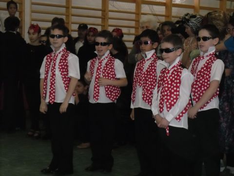 2014_farsang_az_iskolában_pacin (36)