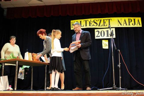2014_04_11_cigánd_szavaló_verseny_költészet_napja (4)