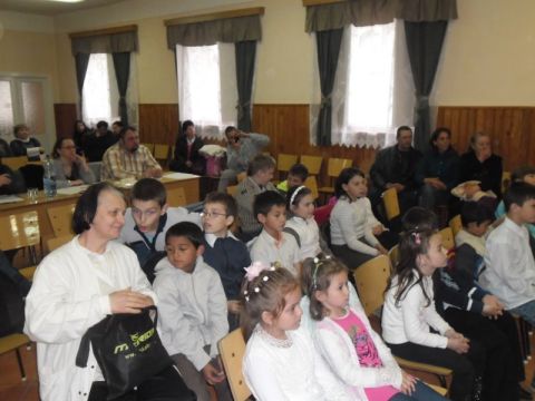 költészet_napja_révleányvár_2014.04 (5)