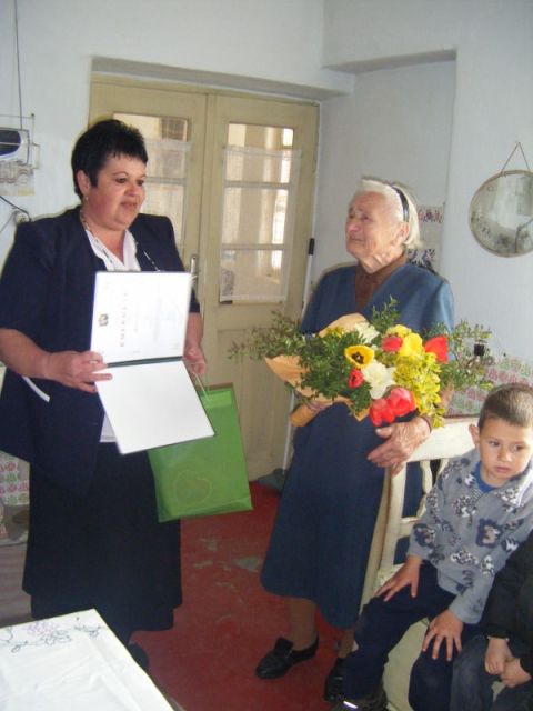 margitnéni_köszöntése_2014.04 (2)