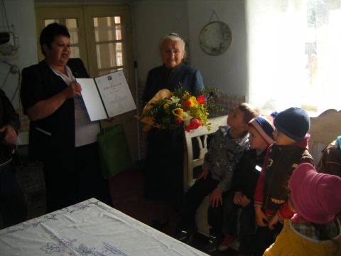 margitnéni_köszöntése_2014.04 (3)