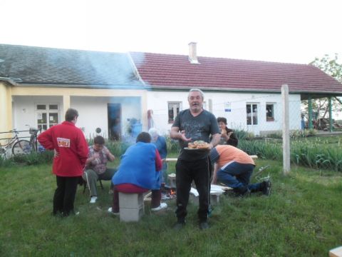 2014_04_30_Májusfaállítás_Kisrozvágy (22)