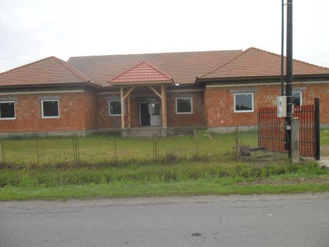 2014.07.22           Új épület tovább építésa (6)