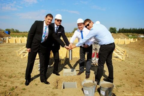 2014_09_19_cigánd_LEADER_Inkubátorház_alapkőletétel (17)