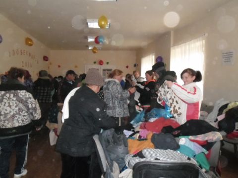 2014_11_28_Ruhaosztás_Kisrozvágy (6)