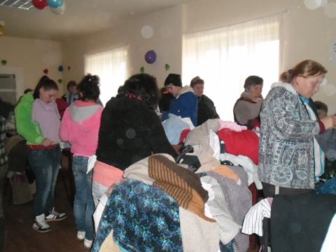 2014_11_28_Ruhaosztás_Kisrozvágy (7)