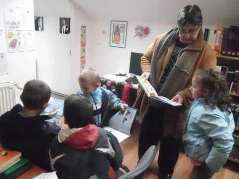 2014_ovisok_a_konyvtárban (4)