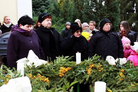 2014_11_30_cigánd_advent_első_gyertya (18)