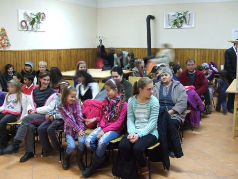 advent_3_révleányvár_gyertyagyújtás (16)