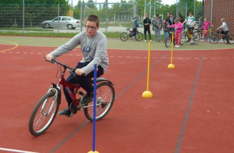 2015_05_28_cigánd_egészség és sportnap KM Ált. Iskola  (4)