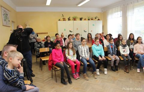 2015_10_24_cigánd_az óriások szigete könyvbemutató (5)