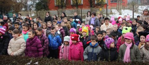 2016_01_29_cigánd_magyar kultúra hete_kántor mihály szobor koszorúzása (4)